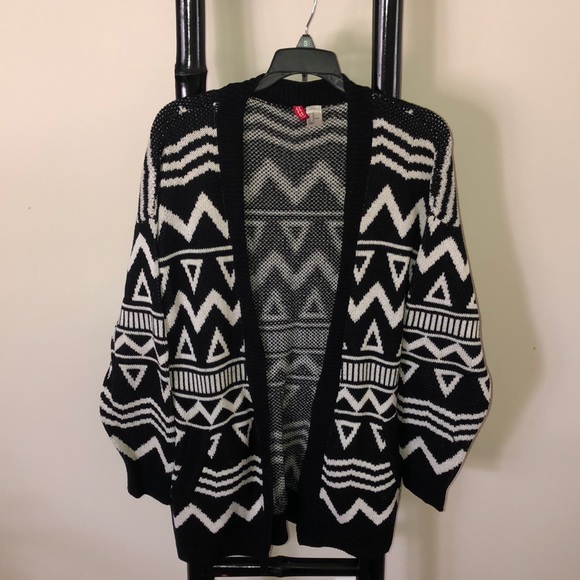 Black & White Oversized Cardigan Sweater - Picture 1 of 2